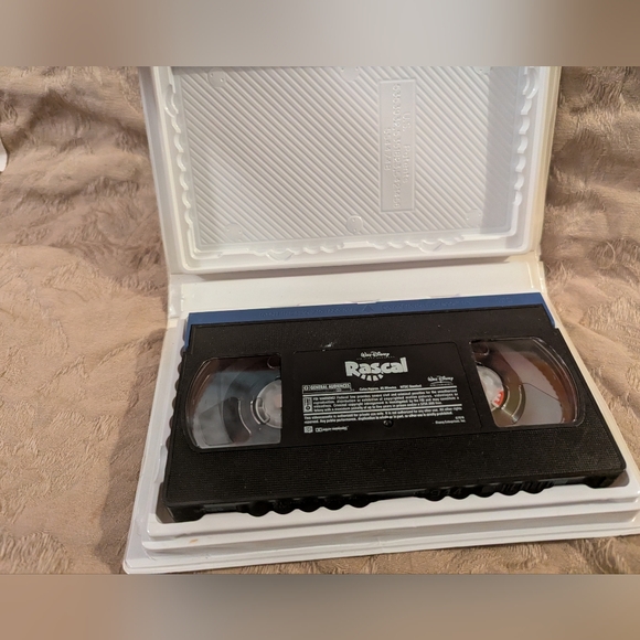 Disney's Rascal VHS 2 For $14 - Picture 7 of 7